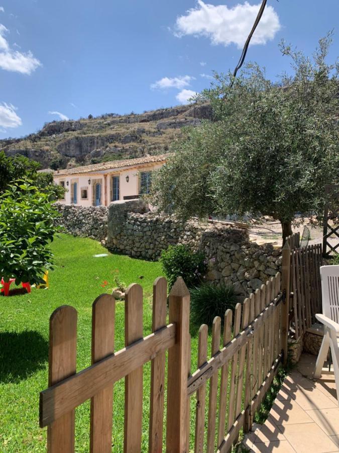 Masseria Santacatrini Melilli Bagian luar foto
